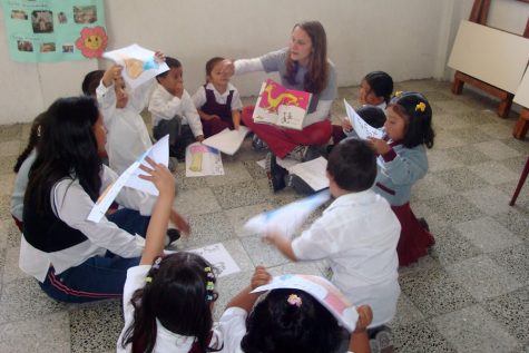 Grugan teaching Guatemalan students in 2008. 
