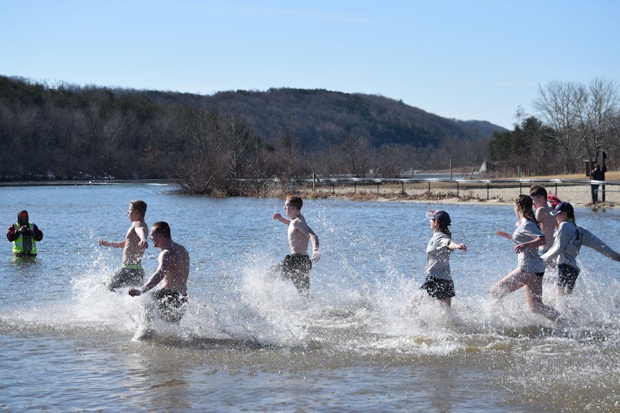 Freezin for a Reason: YAN and HOSA Take the Plunge for a Special Cause