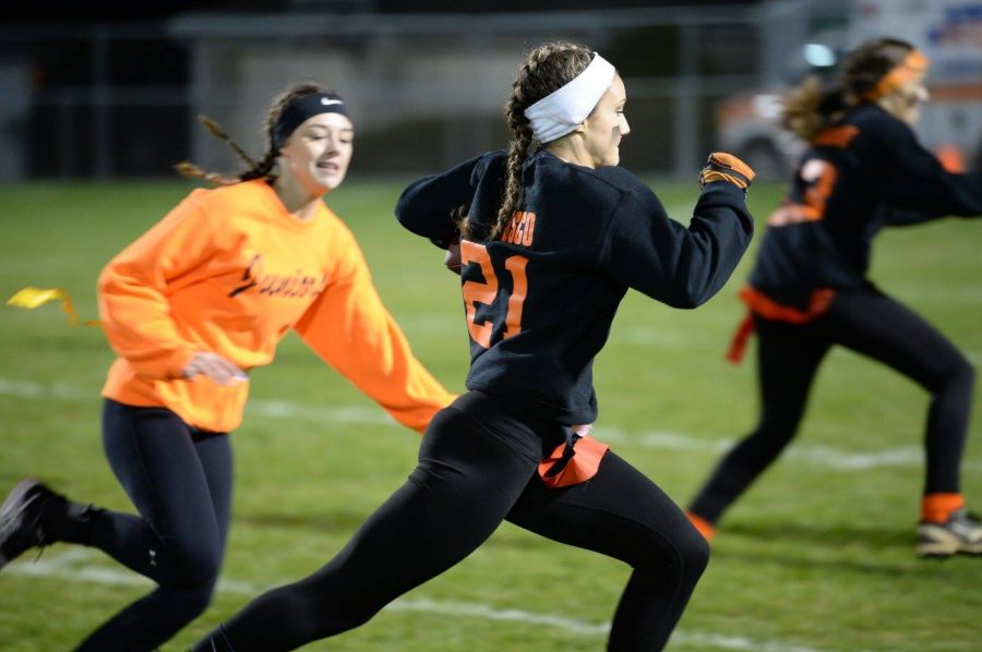 Juniors vs Seniors Powderpuff Preview