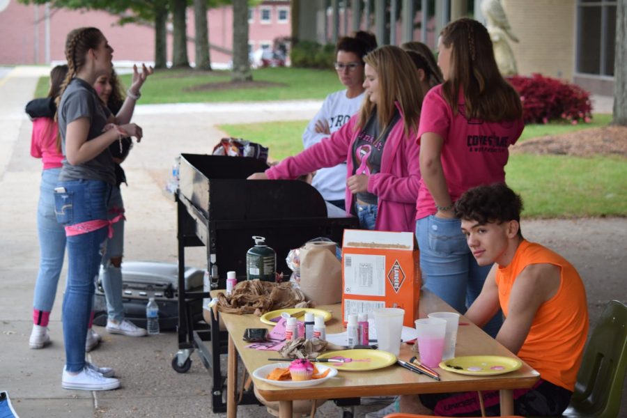 Golden Revolution hosted two tailgates during the football season