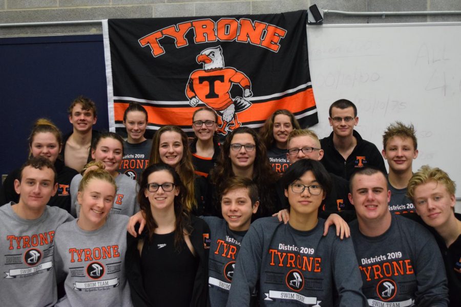 All 18 members of the 2019 Tyrone District swim team.
