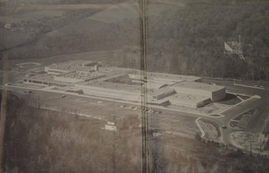 A picture of the 1963 high school. 