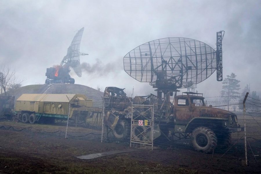 Damaged+radar+arrays+and+other+equipment+at+a+Ukrainian+military+facility+outside+Mariupol+on+Thursday.