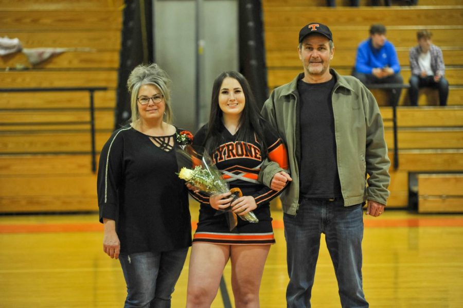 Lexi Weaver and fmaily at Senior Night