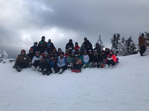 The last ski club group to take a trip to Vermont. 