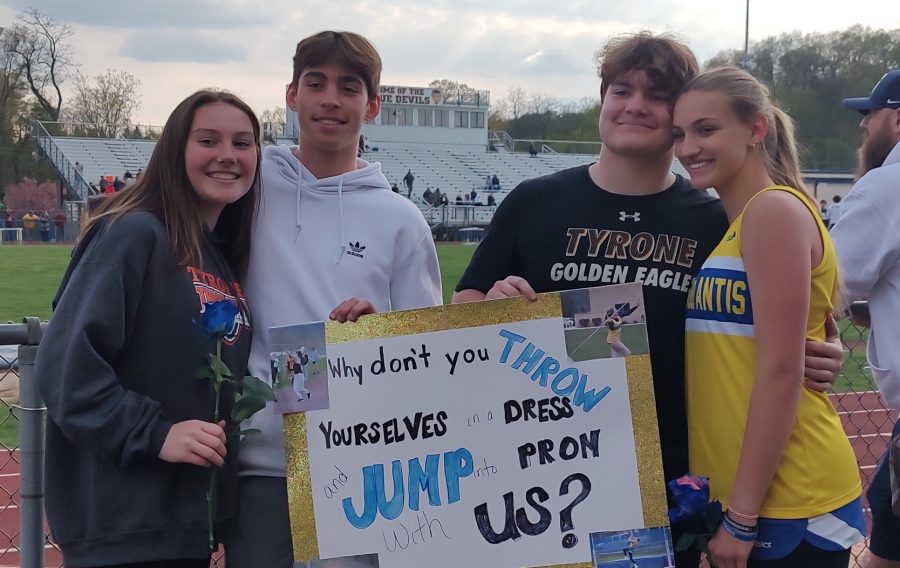Eagle Eye Promposal Contest: Jumpin to Prom