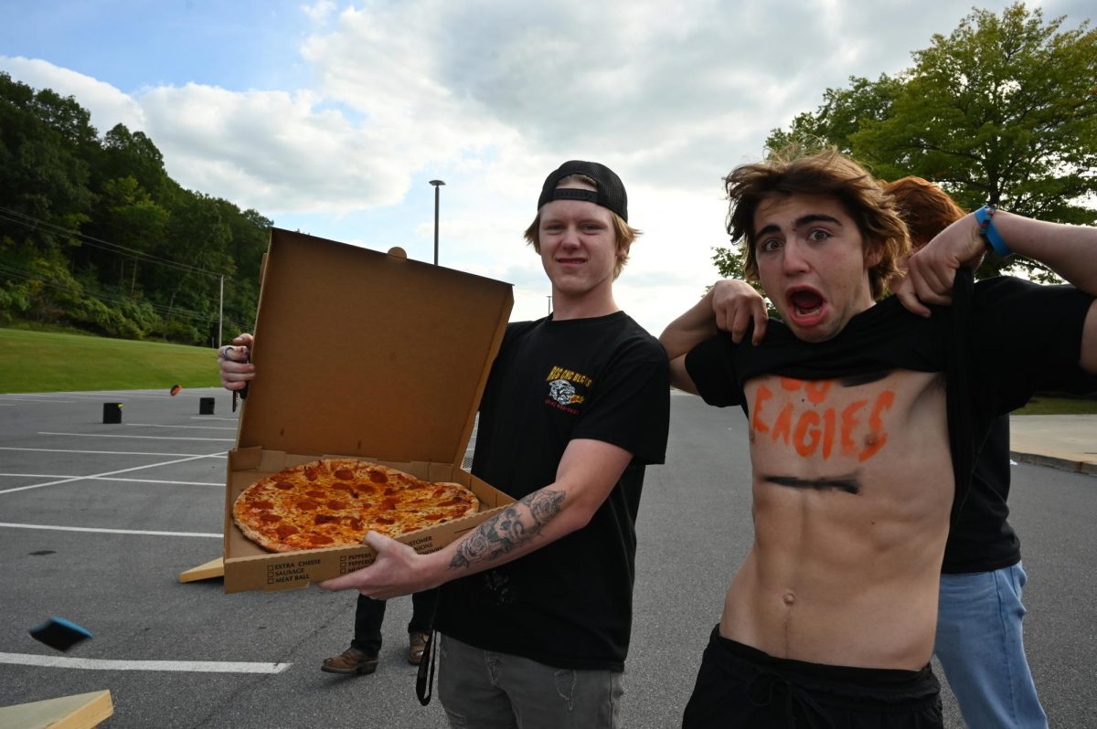 TAHS Tailgate Student Fun - Second Place, News Photo