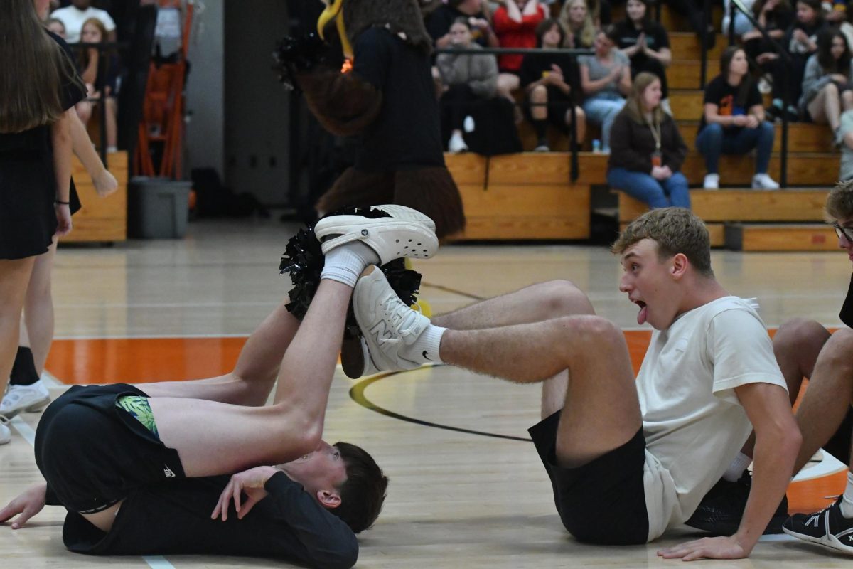 Photo Slideshow: Backyard Brawl /Fall Sports Pep Rally