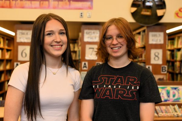 Salutatorian Alivia Anderson (left) and Valedictorian Emma Witkamp (right). 