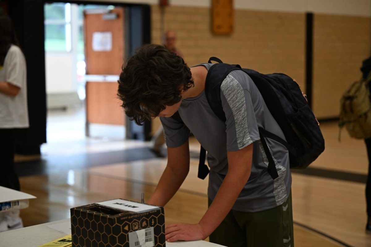 TAHS Hosts Club Fair to Encourage Student Involvement