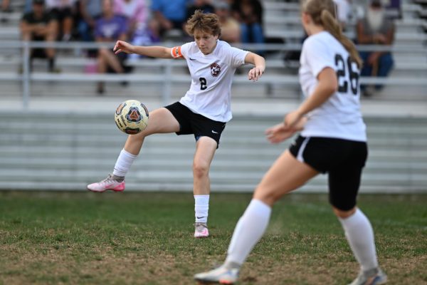 Lady Eagles Fall to BG