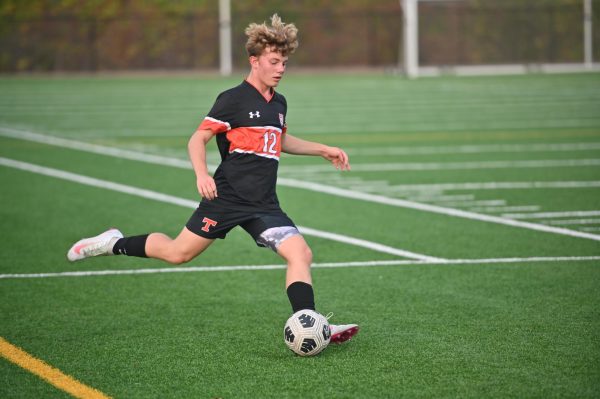 Tyrone Downs CH, Loses to PV