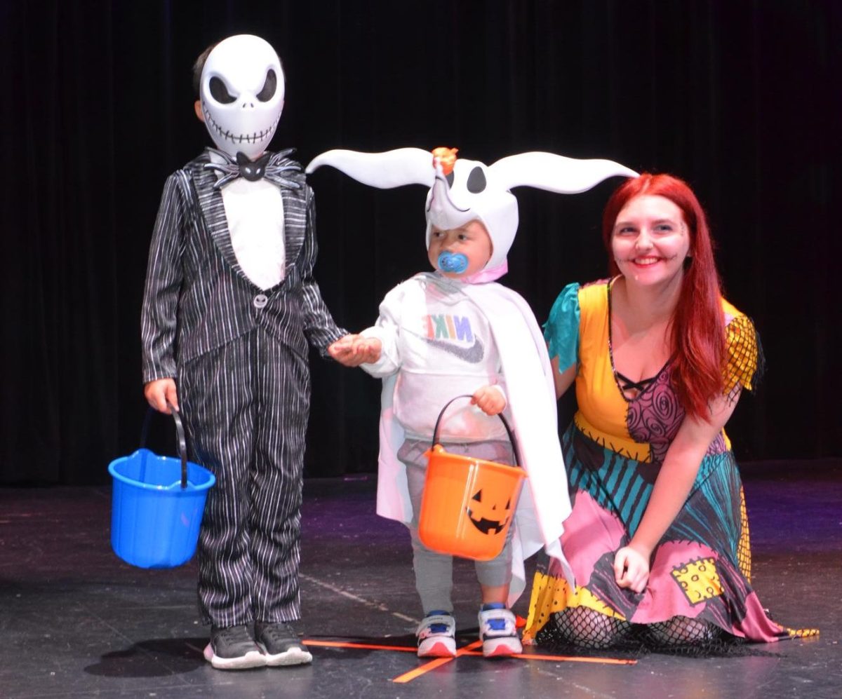 Photo Slideshow: Drama Club's Princess Paparazzi Party at the YAN Halloween Event