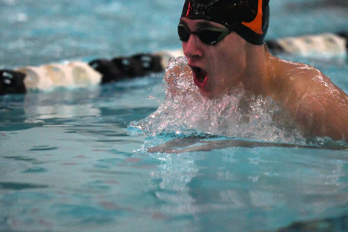 Eckenrode and VanKluenen Lead Boys Over Marion Center