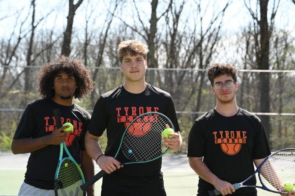 Seniors JuJu Fischer, Caden Harris, and Tyke Beck