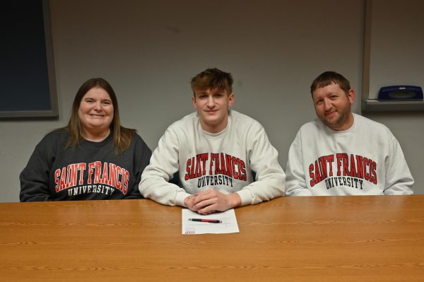 Four-Sport Standout Eli Woomer Commits to Saint Francis Football