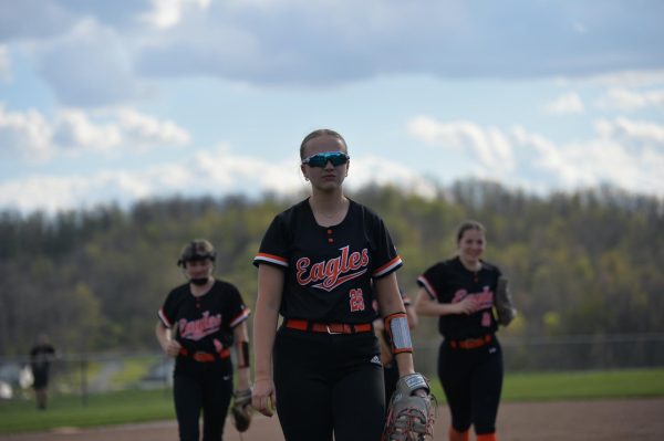 Bearcat Bats Bury the Lady Eagles