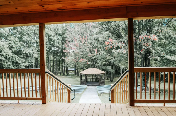 Marrara’s Lodge Open May 15 For Picture-Perfect Prom Stop